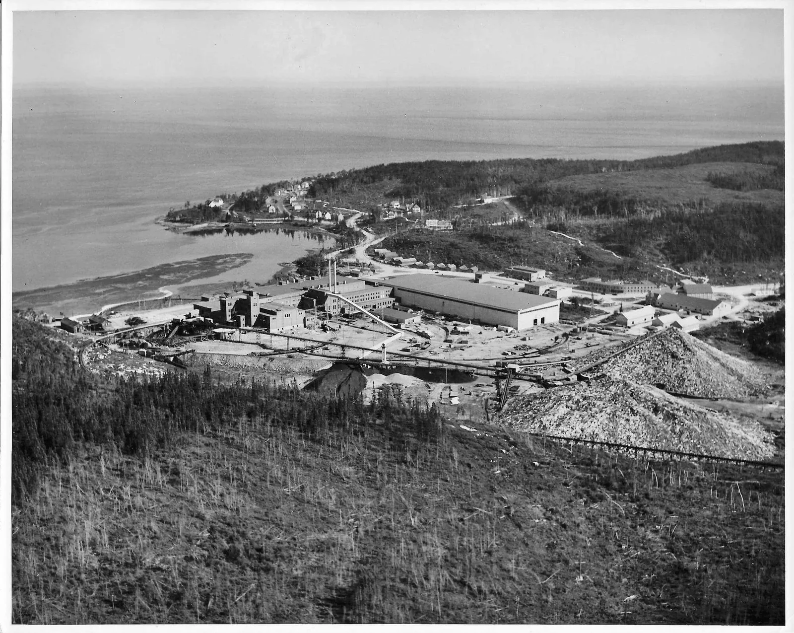 Aerial view of Baie-Comeau en 1939, photograph 5