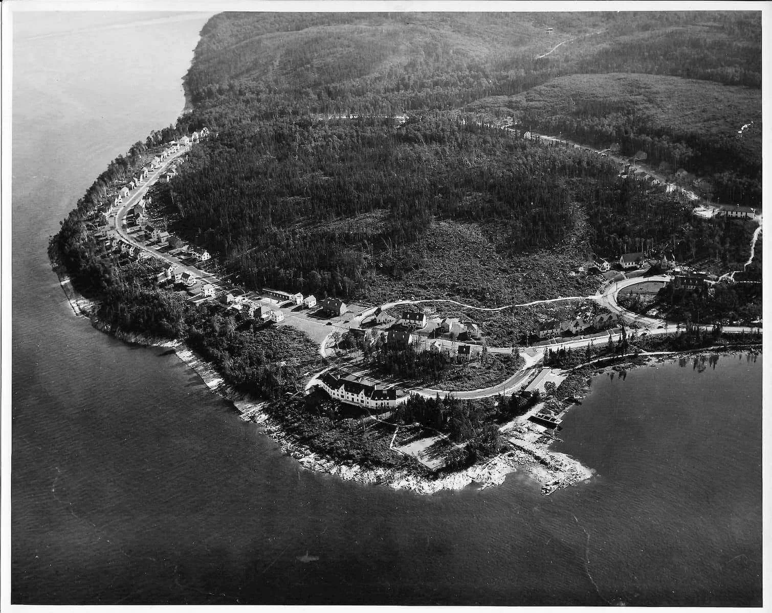 Aerial view of Baie-Comeau en 1939, photograph 9