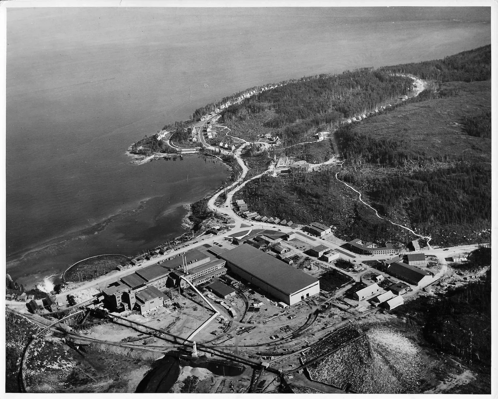 Aerial view of Baie-Comeau en 1939, photograph 16
