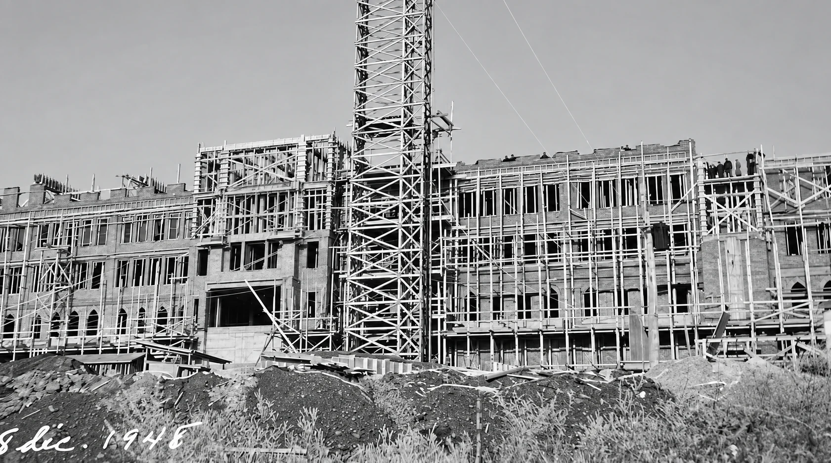 Construction - 8 déc 1948